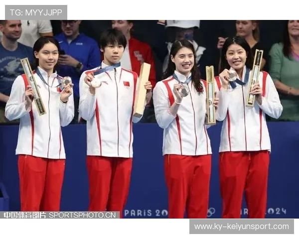 男子游泳接力破全国纪录，张雨霏称“受鼓舞”，男子 游泳 接力